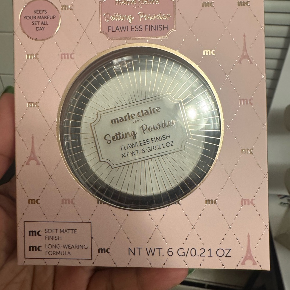 Marie Claire Setting Powder - Picture 4 of 6